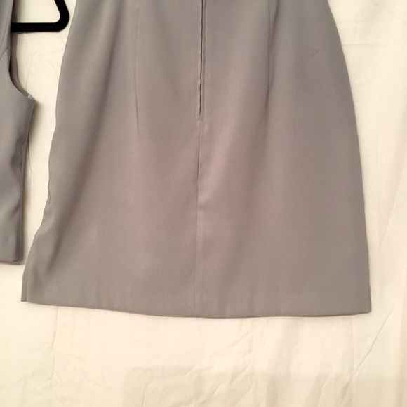 Be Smart, Lt. Grey Mini Skirt & Top Set. Size 3/4 EUC - Picture 4 of 8